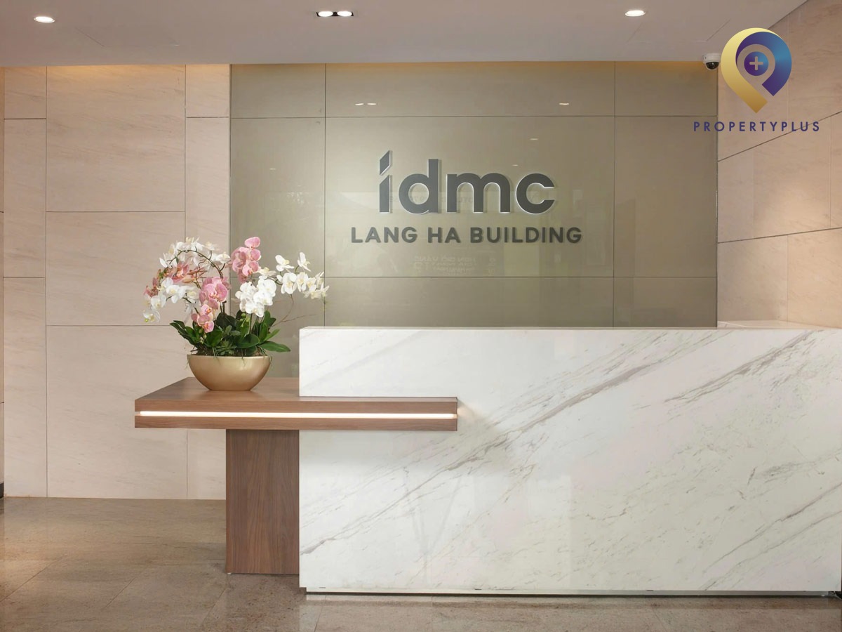 Sảnh lễ tân hiện đại và sang trọng của tòa nhà IDMC Láng Hạ